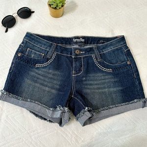 KARMA BLUE Low Rise denim Jean Shorts Junior Size 7 Ultra Stretch embellished
